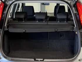 Suzuki Splash (2011) thumbnail 12