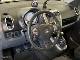 Suzuki Splash (2011) thumbnail 7