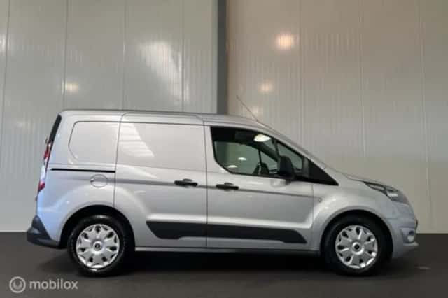 Ford Transit (2015) thumbnail 5