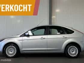 Ford Focus (2010) thumbnail 3