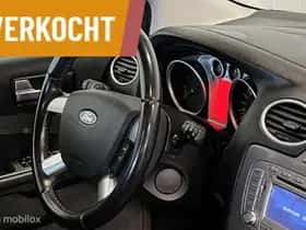 Ford Focus (2010) thumbnail 22