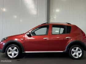 Dacia Sandero (2010) thumbnail 3