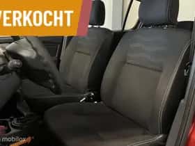 Dacia Sandero (2010) thumbnail 8