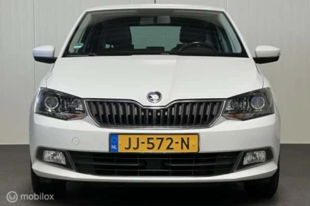 Škoda Fabia (2016) thumbnail 4