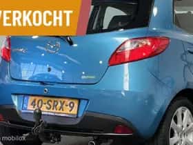 Mazda 2 (2011) thumbnail 15