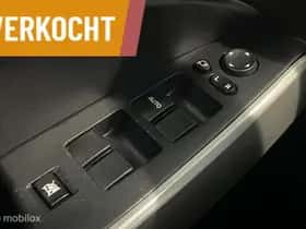 Mazda 2 (2011) thumbnail 21