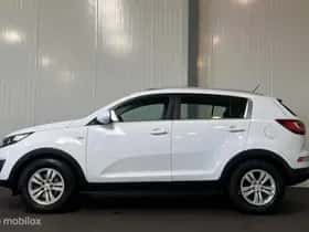 Kia Sportage (2017) thumbnail 3
