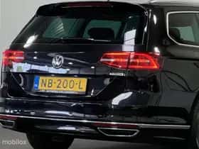Volkswagen Passat (2017) thumbnail 17