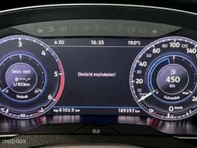 Volkswagen Passat (2017) thumbnail 19