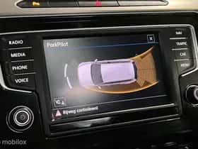 Volkswagen Passat (2017) thumbnail 20