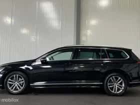 Volkswagen Passat (2017) thumbnail 3