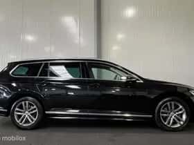 Volkswagen Passat (2017) thumbnail 5