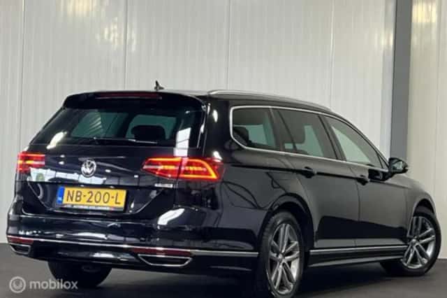 Volkswagen Passat (2017) thumbnail 6