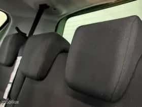 Suzuki Splash (2010) thumbnail 11