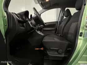 Suzuki Splash (2010) thumbnail 23