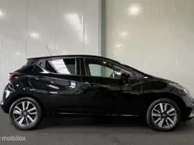 Nissan Micra (2022) thumbnail 5