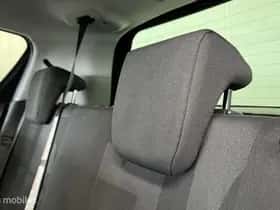 Opel Agila (2010) thumbnail 11