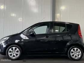 Opel Agila (2010) thumbnail 3