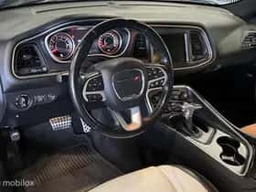 Dodge Challenger (2020) thumbnail 7