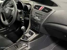 Honda Civic (2013) thumbnail 15