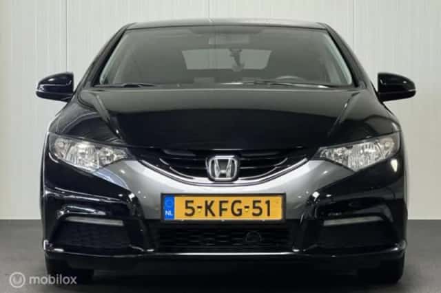 Honda Civic (2013) thumbnail 4