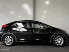 Honda Civic (2013) thumbnail 5