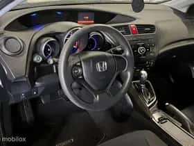Honda Civic (2013) thumbnail 7