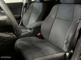 Honda Civic (2013) thumbnail 8