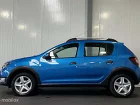 Dacia Sandero (2015) thumbnail 3