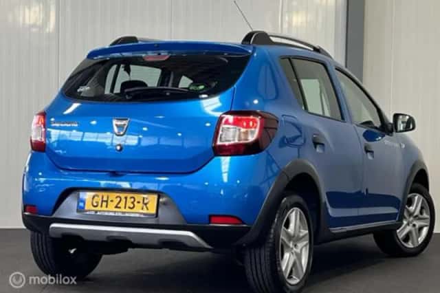 Dacia Sandero (2015) thumbnail 5