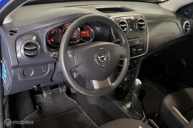 Dacia Sandero (2015) thumbnail 6