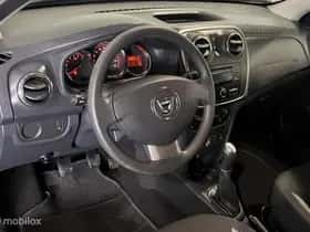 Dacia Sandero (2015) thumbnail 6