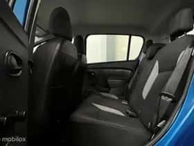 Dacia Sandero (2015) thumbnail 9