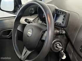 Chevrolet Spark (2010) thumbnail 18
