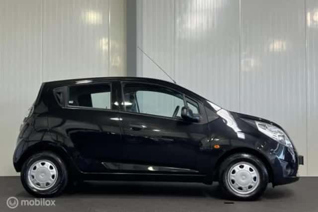 Chevrolet Spark (2010) thumbnail 5