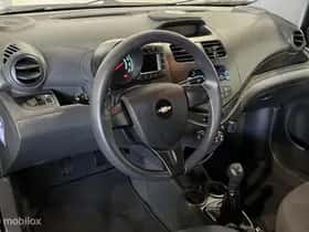 Chevrolet Spark (2010) thumbnail 7