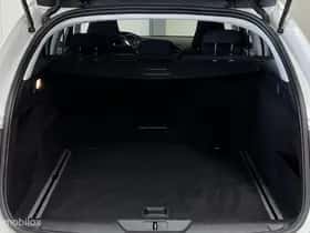 Peugeot 308 (2015) thumbnail 12