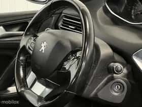 Peugeot 308 (2015) thumbnail 22