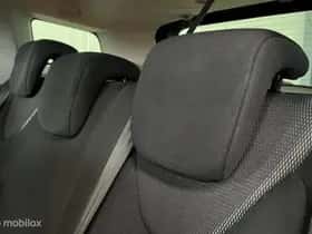 Renault Clio (2015) thumbnail 11
