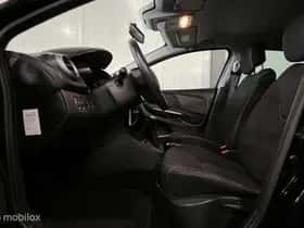 Renault Clio (2015) thumbnail 24