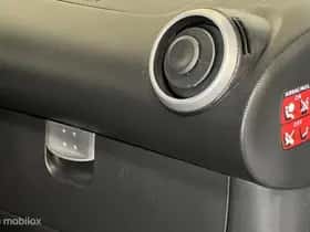 Toyota Aygo (2013) thumbnail 17