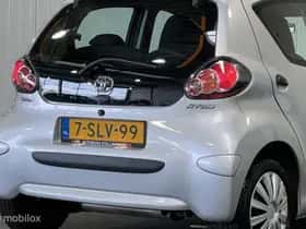 Toyota Aygo (2013) thumbnail 21