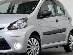 Toyota Aygo (2013) thumbnail 24