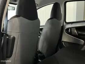 Toyota Aygo (2013) thumbnail 27