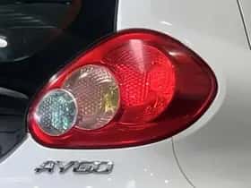 Toyota Aygo (2008) thumbnail 24