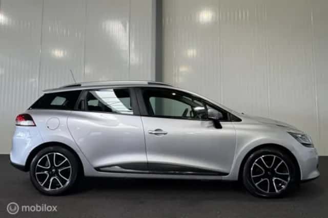 Renault Clio (2018) thumbnail 5