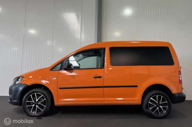 Volkswagen Caddy (2014) thumbnail 3