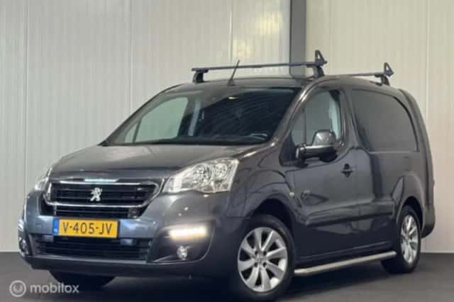 Peugeot Partner (2017) thumbnail 1