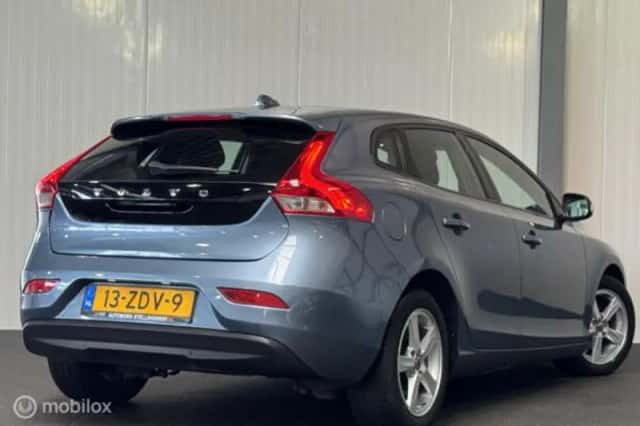 Volvo V40 (2012) thumbnail 6