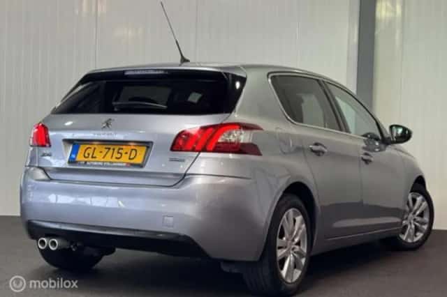 Peugeot 308 (2015) thumbnail 6